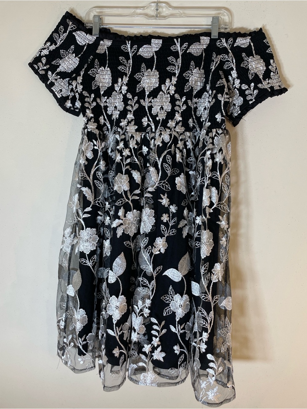 NEW! torrid Mini Lace Smocked Off-Shoulder Dress. 1X. - Picture 5 of 13